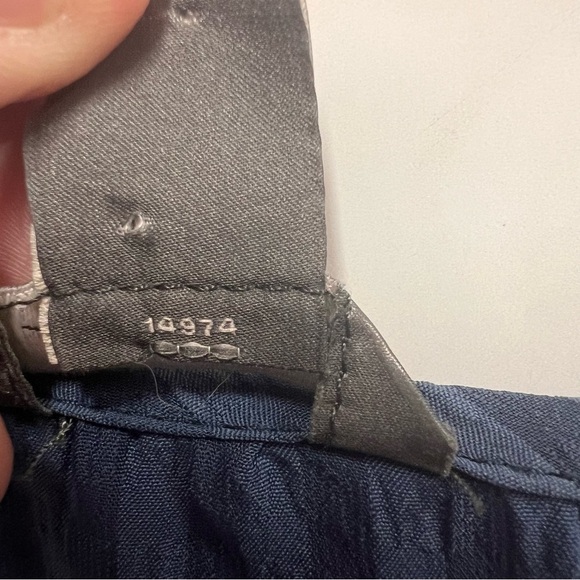 Eddie Bauer semi-sheer blue patterned blouse with front buttons size large - Picture 4 of 14